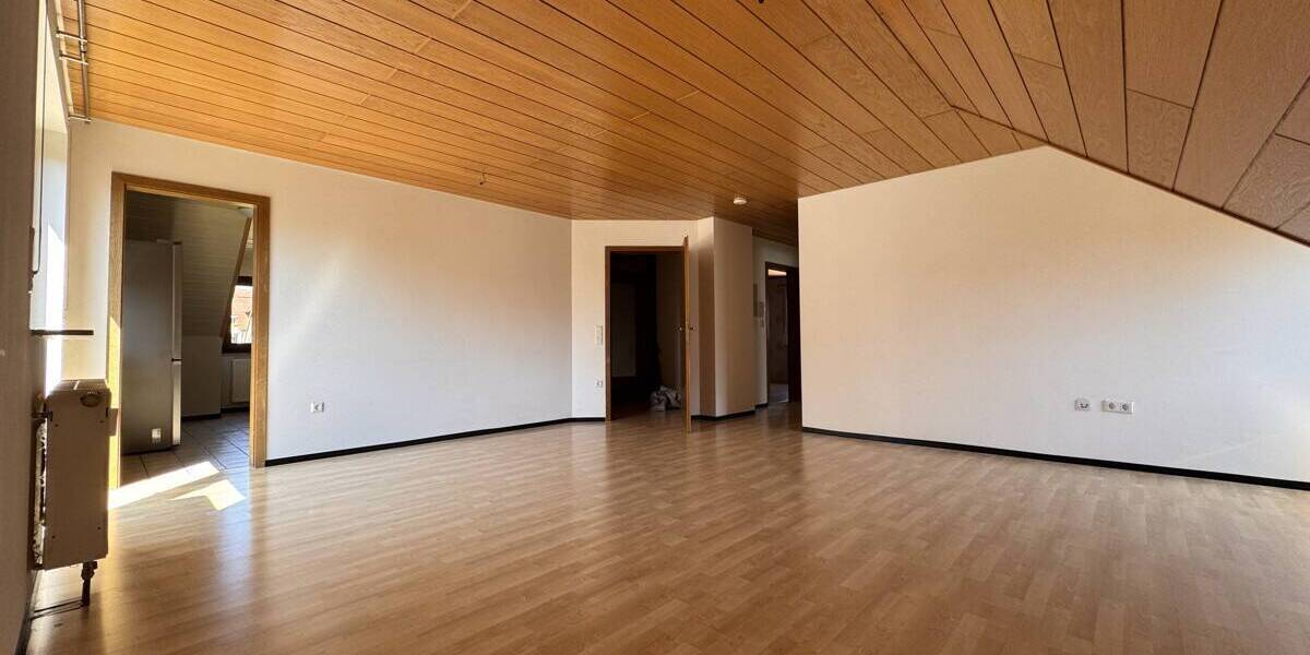 Etagenwohnung Crailsheim - 4 Zimmer, 93 m&sup2;, 850&euro; | Angebot:26694543