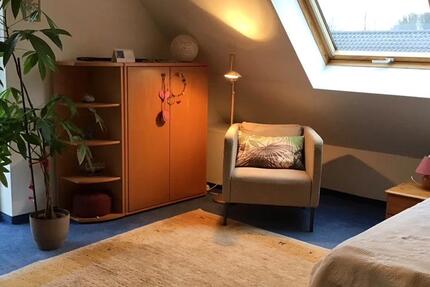 Burscheid 2 Zimmer in 3-er Weg Ü 50 bevorzugt weiblich 5 zimmer