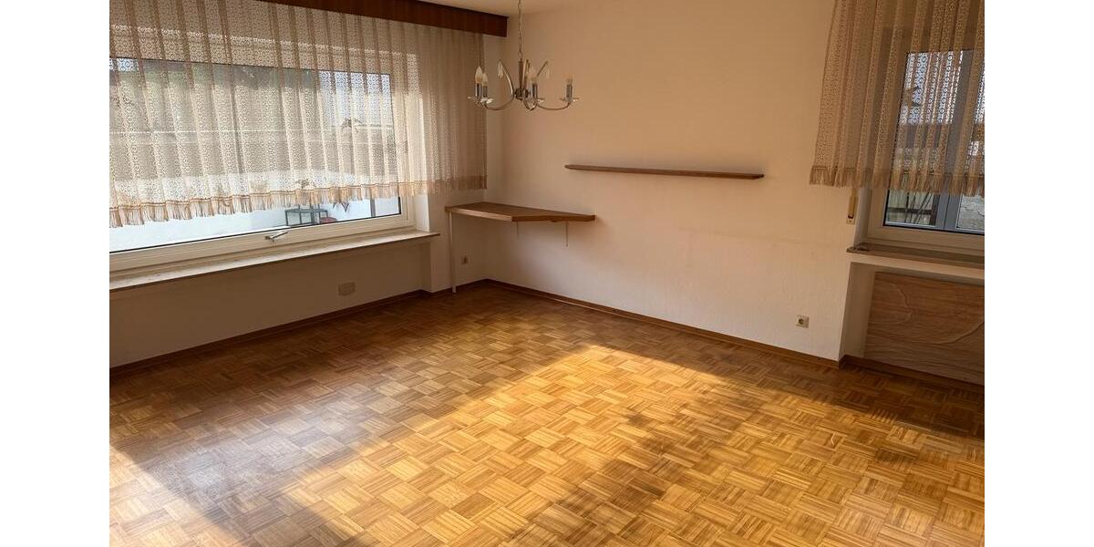 Erdgeschoßwohnung Oberboihingen - 4 Zimmer, 104 m&sup2;, 1.200&euro; | Angebot:24842591