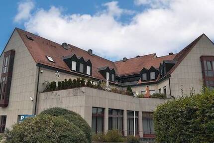 Modernisierte 2 - Zimmerwohnung mit großer Loggia zum wohlfühlen!