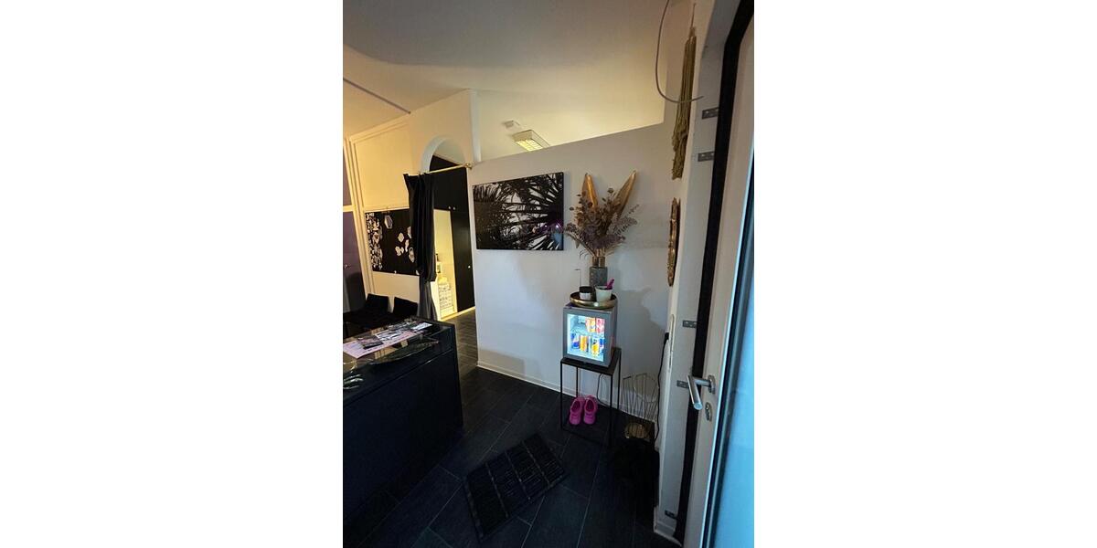 Erdgeschoßwohnung Frankfurt am Main Innenstadt - 2 Zimmer, 65 m&sup2;, 1.666&euro; | Angebot:24740404