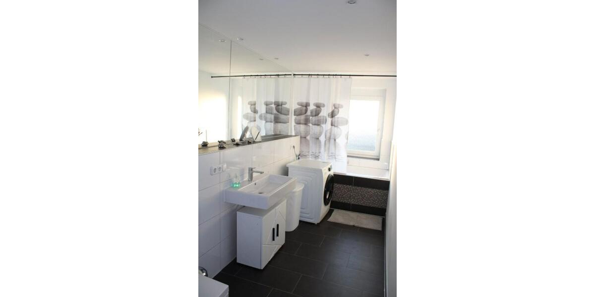 Wohnen auf Zeit Augsburg Bärenkeller - 4 Zimmer, 117 m&sup2;, 350&euro; | Angebot:26142513