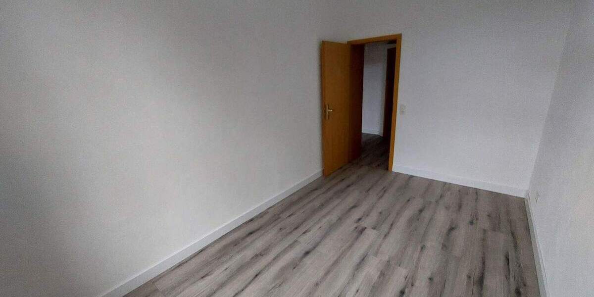 Etagenwohnung Roßwein - 3 Zimmer, 83 m&sup2;, 458&euro; | Angebot:26703491