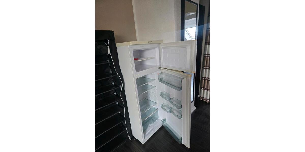 Dachgeschoßwohnung Krefeld Bockum - 1 Zimmer, 36 m&sup2;, 520&euro; | Angebot:24707200