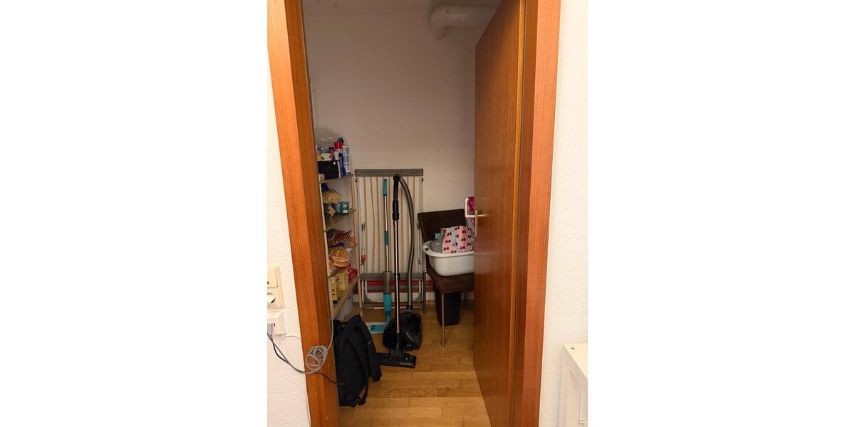 Etagenwohnung Hennef (Sieg) - 3 Zimmer, 92 m&sup2;, 1.250&euro; | Angebot:25935304