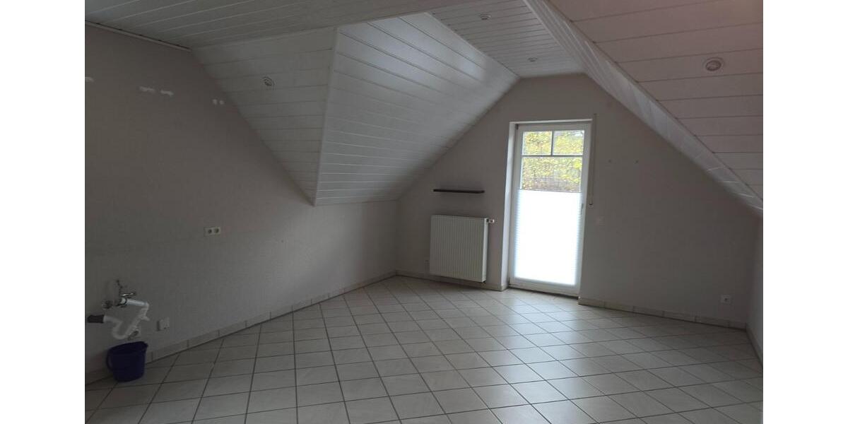 Dachgeschoßwohnung Brilon - 2 Zimmer, 98 m&sup2;, 580&euro; | Angebot:24488137