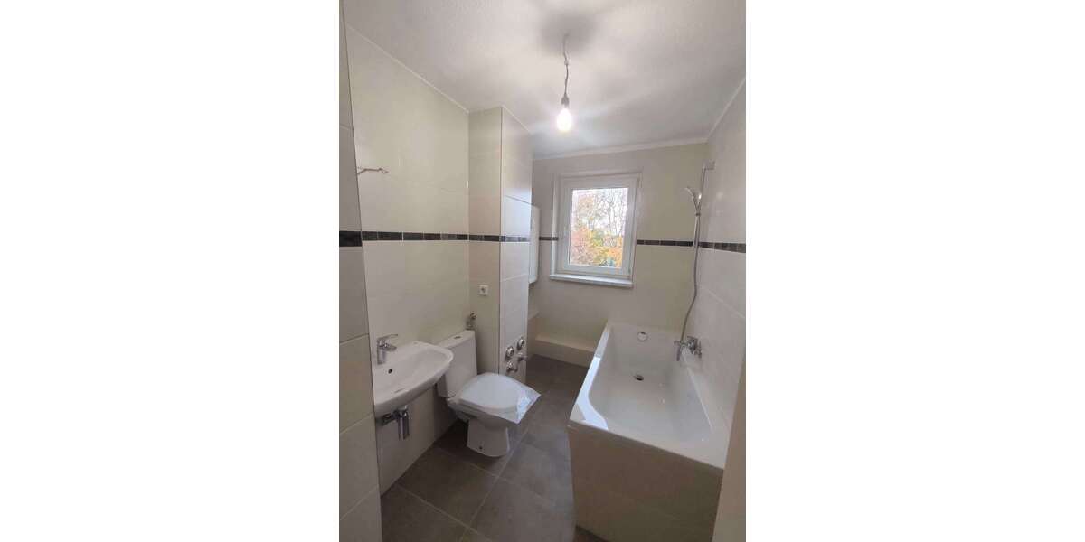 Wohnung zum Mieten in Ziesar 530 € 73 m² 4 zimmer