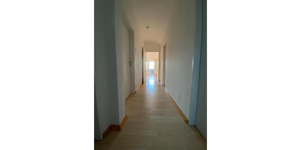 Etagenwohnung Offenbach am Main Bieber - 4 Zimmer, 100 m&sup2;, 1.375&euro; | Angebot:24838326