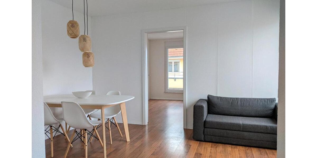 Wohnen auf Zeit Mössingen - 4 Zimmer, 12 m&sup2;, 500&euro; | Angebot:25252774