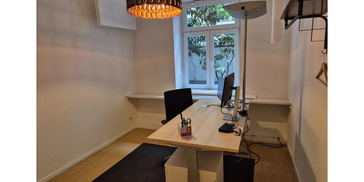 Erdgeschoßwohnung Köln Innenstadt - 4 Zimmer, 150 m&sup2;, 2.700&euro; | Angebot:24613386