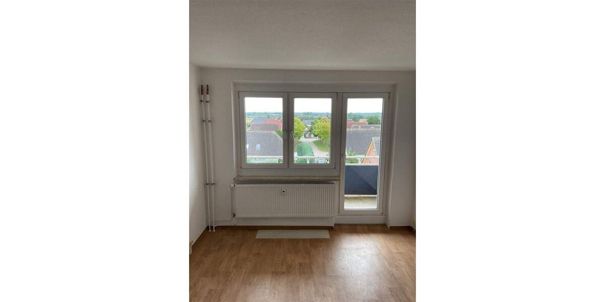 Fritz-Reuter-Straße 17 3.OG links 2 zimmer