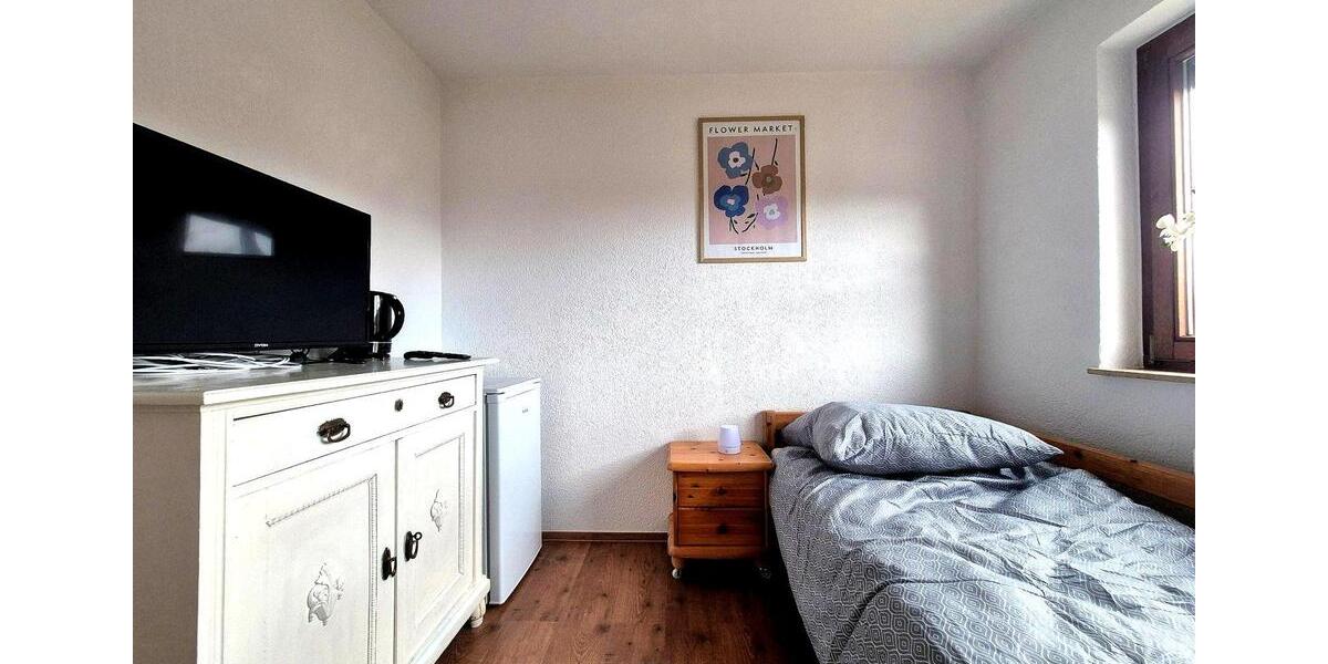Wohnen auf Zeit Heidenheim an der Brenz Aufhausen - 1 Zimmer, 8 m&sup2;, 550&euro; | Angebot:25989591