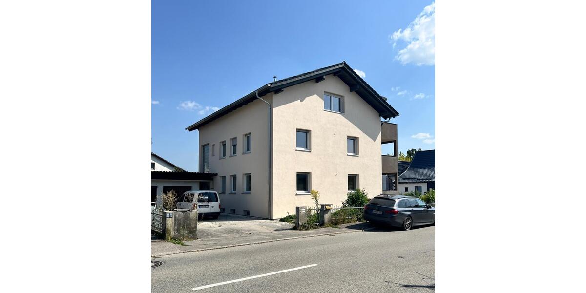 Dachgeschoßwohnung Loiching - 3 Zimmer, 85 m&sup2;, 1.000&euro; | Angebot:24847034