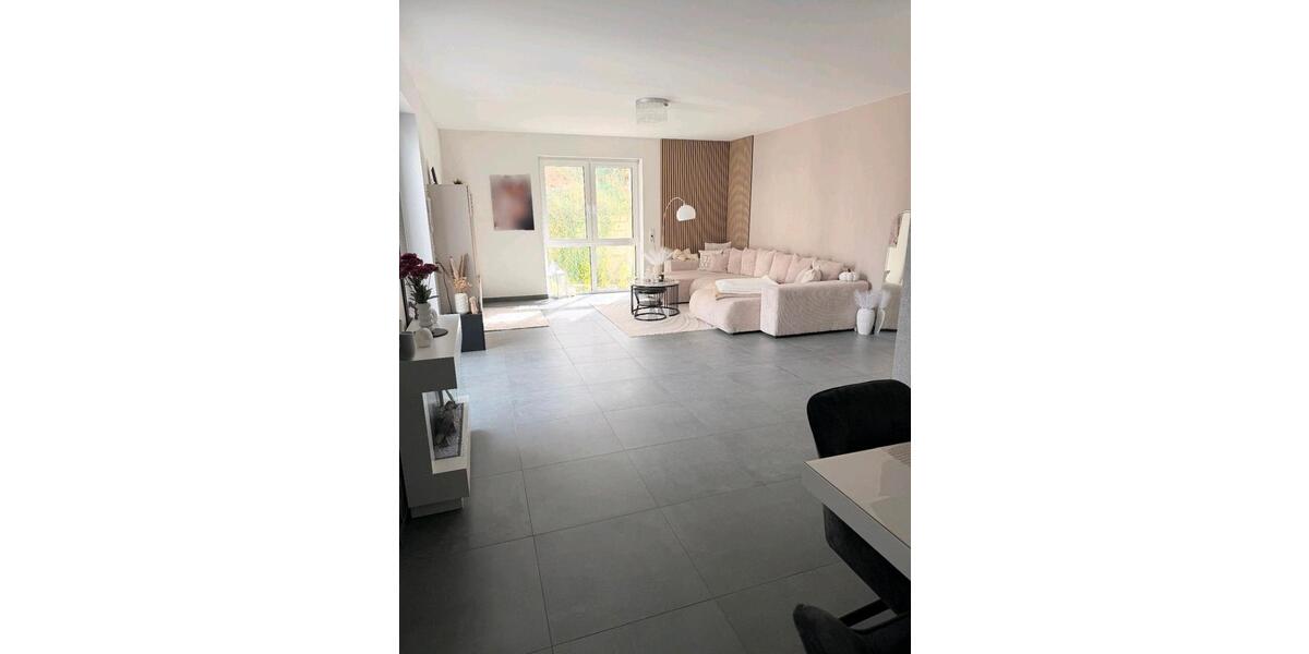 Etagenwohnung Wadgassen - 3 Zimmer, 112 m&sup2;, 1.150&euro; | Angebot:26047347