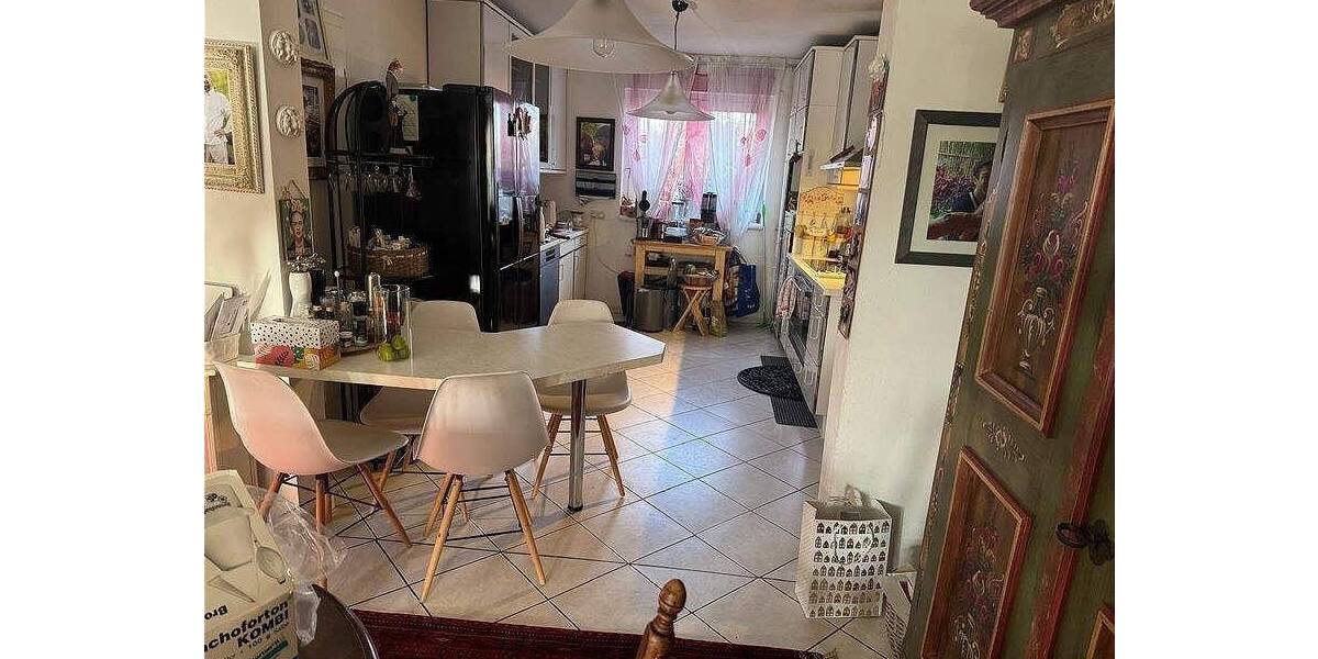 Reihenmittelhaus Hamburg Schnelsen - 6 Zimmer, 150 m&sup2;, 3.500&euro; | Angebot:25985928