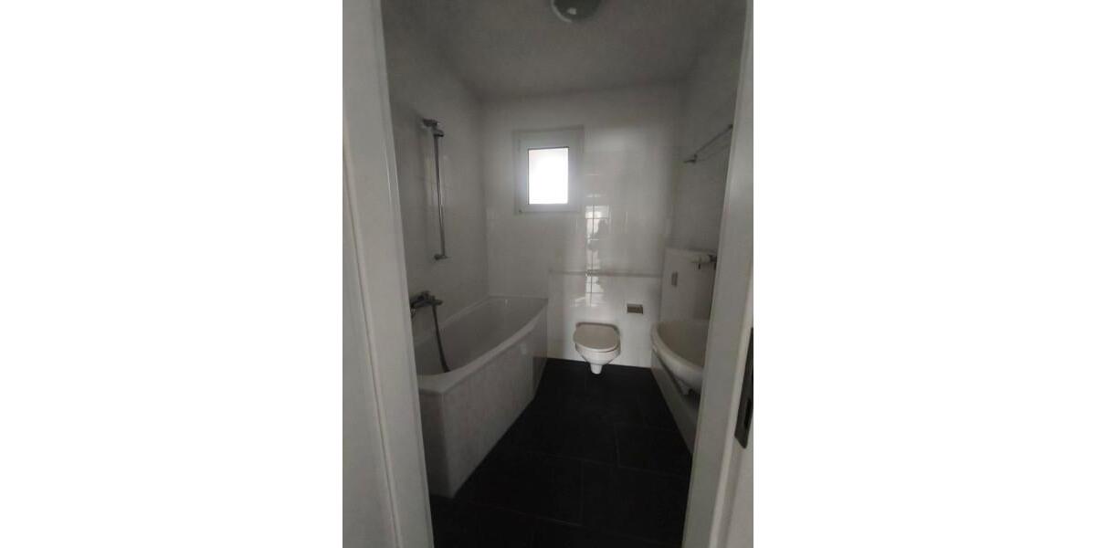 Erdgeschoßwohnung Magdeburg Leipziger Straße - 3 Zimmer, 77 m&sup2;, 468&euro; | Angebot:25118424