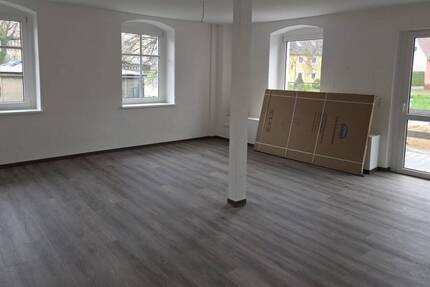 Wohnung Wilsdruff - 2 Zimmer, 76 m&sup2;, 645&euro; | Angebot:26293159