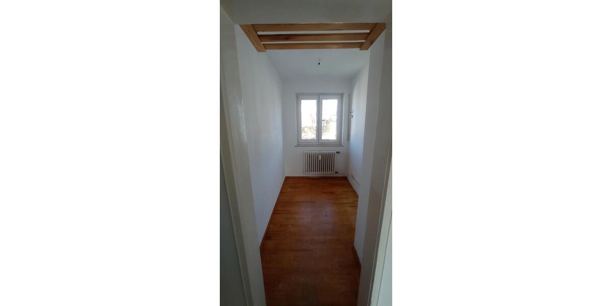Maisonettenwohnung Friedrichshafen - 4 Zimmer, 130 m&sup2;, 1.180&euro; | Angebot:26034158