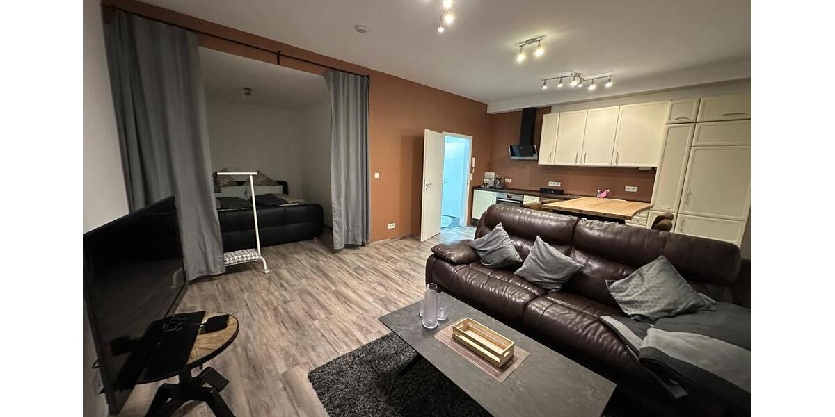 Hochparterre Schwarzenfeld - 1 Zimmer, 40&euro; | Angebot:23596358