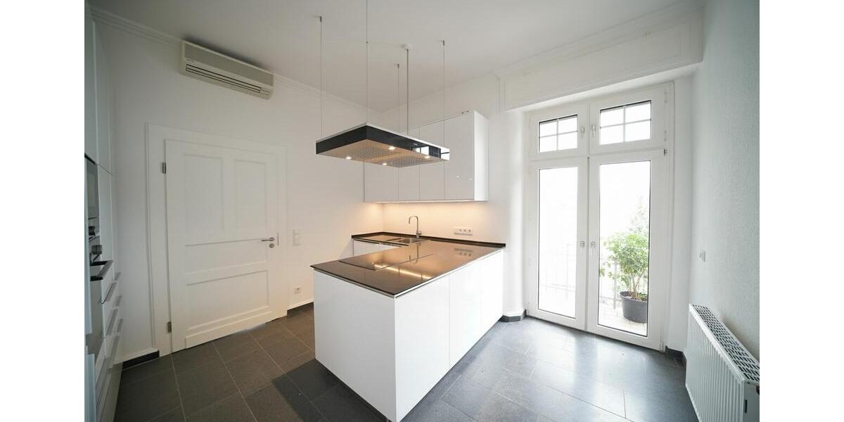Etagenwohnung Friedberg (Hessen) - 4 Zimmer, 150 m&sup2;, 1.790&euro; | Angebot:26149511