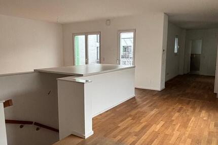 Wohnung Düsseldorf Stadtbezirk 3 - 3 Zimmer, 103 m&sup2;, 1.887&euro; | Angebot:24116704