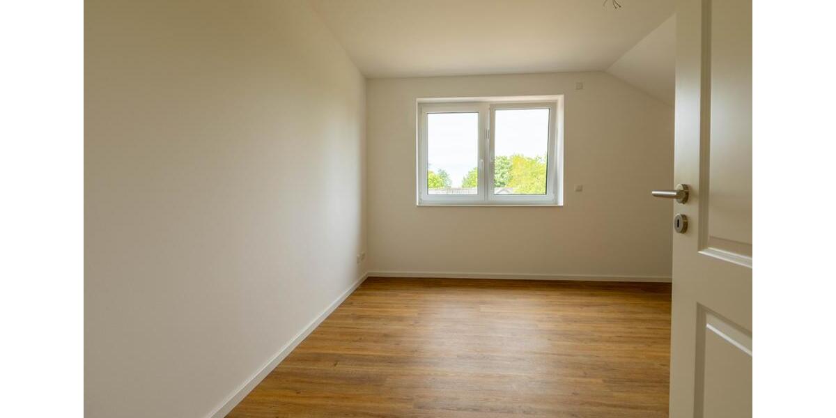 Dachgeschoßwohnung Weddingstedt - 2 Zimmer, 75 m&sup2;, 880&euro; | Angebot:26585915