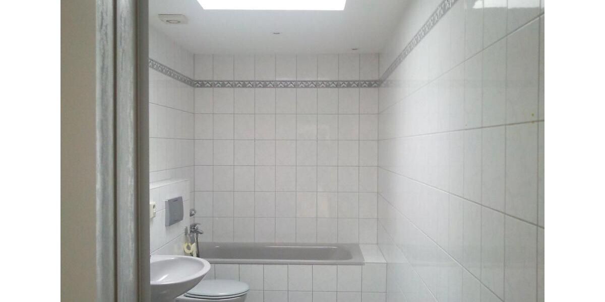 Etagenwohnung Bernburg (Saale) - 2 Zimmer, 63 m&sup2;, 400&euro; | Angebot:26697197
