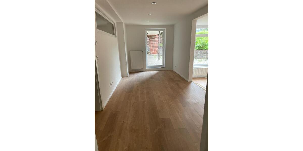 Wunderschön renovierte 2 Zimmerwohnung mit großer Terrasse nach Süden! 2 zimmer