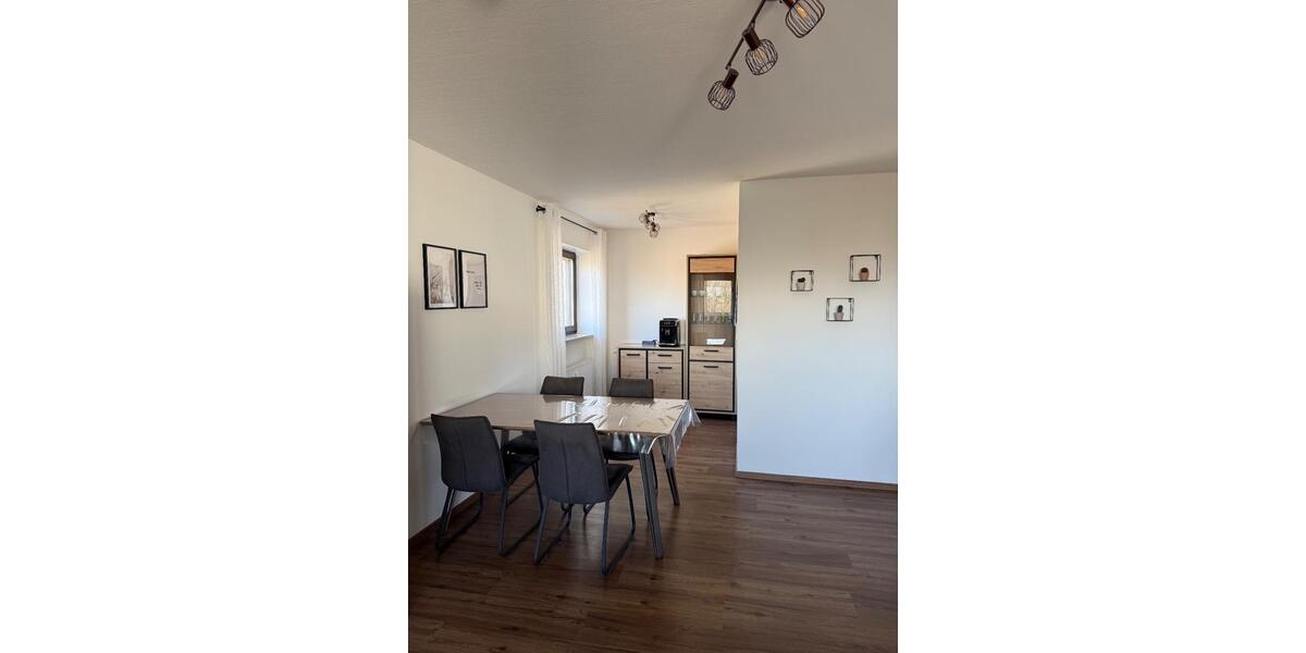 Etagenwohnung Gunzenhausen - 2 Zimmer, 64 m&sup2;, 800&euro; | Angebot:25394678