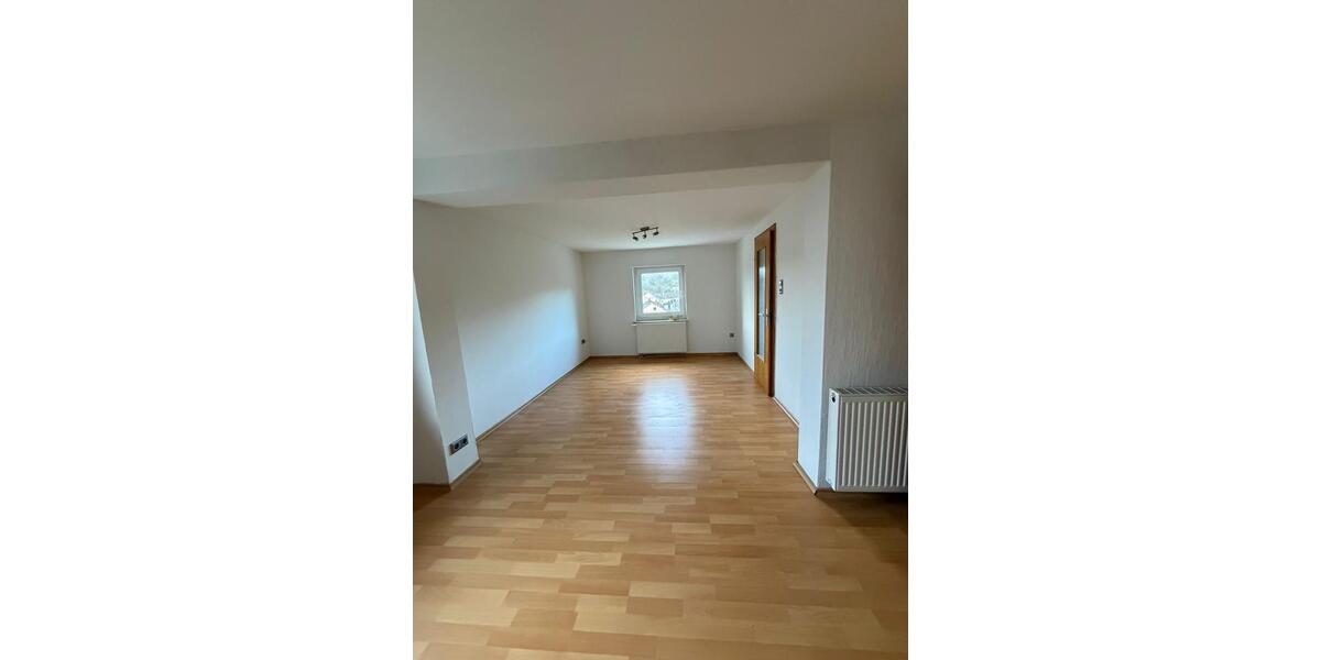 Etagenwohnung Bebra - 2 Zimmer, 50 m&sup2;, 700&euro; | Angebot:25979950