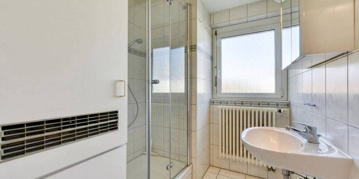Etagenwohnung Stuttgart Zuffenhausen - 3 Zimmer, 77 m&sup2;, 1.100&euro; | Angebot:26512963