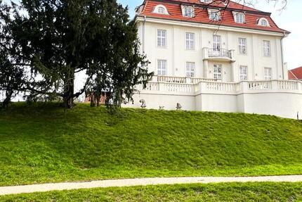 Wohnung Schwerin Gartenstadt - 4 Zimmer, 137 m&sup2;, 1.986&euro; | Angebot:25570523