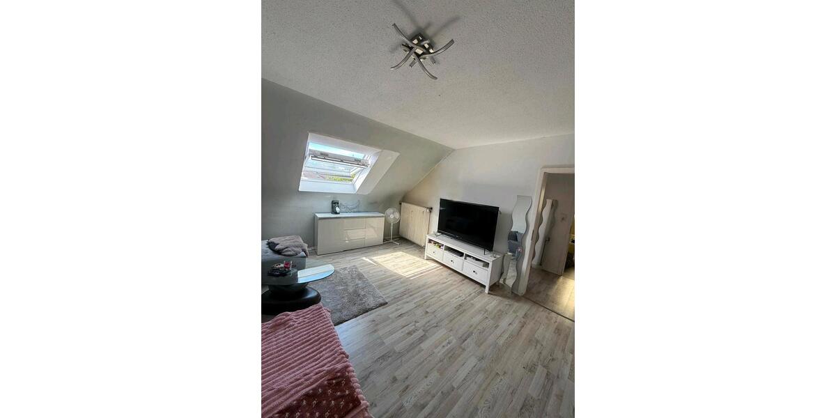 Dachgeschoßwohnung Walldorf - 3 Zimmer, 56 m&sup2;, 800&euro; | Angebot:26604019
