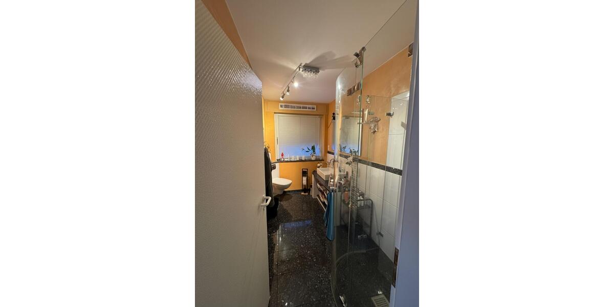 Einfamilienhaus Neumünster Böcklersiedlung - 5 Zimmer, 190 m&sup2;, 1.900&euro; | Angebot:25756445