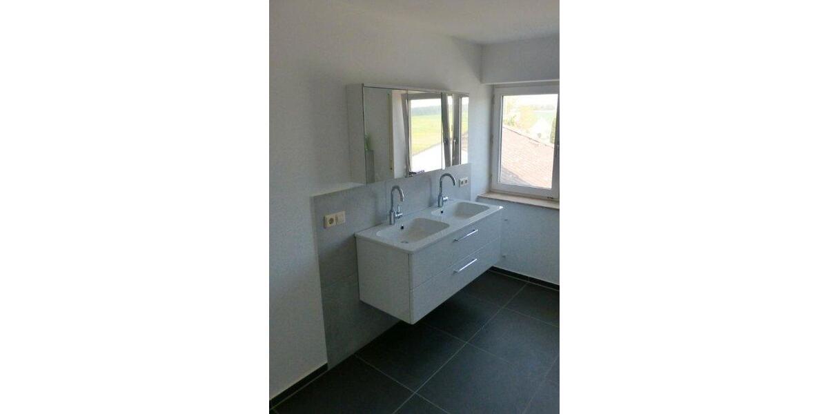 Dachgeschoßwohnung Bad Waldsee - 5 Zimmer, 120 m&sup2;, 1.050&euro; | Angebot:26045325