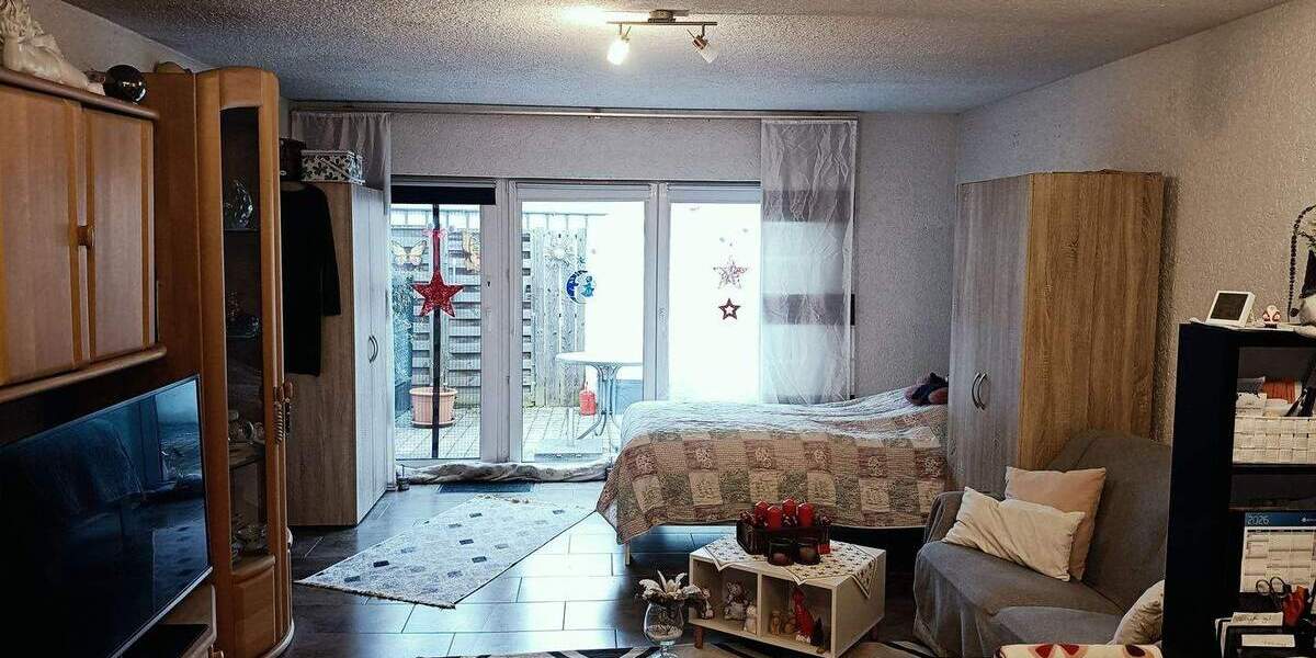 Teimöblierte 1 Zimmer Wohnung mit Single-EBK modernem Duschbad in ruhiger Lage, an Mieter mittleren Alters zu vergeben... 1 zimmer