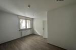 sanierte, großzügige 2-Zimmer-Wohnung in Innenstadtnähe zimmer