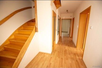 Wohnung Lengede - 4 Zimmer, 95 m&sup2;, 900&euro; | Angebot:27577249