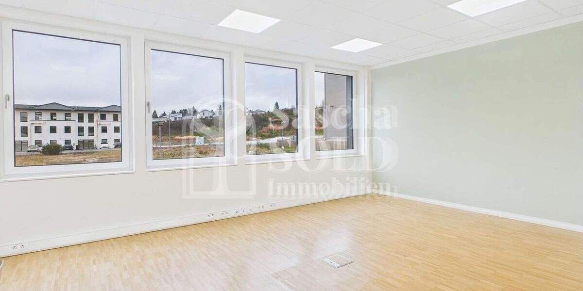 Repräsentative & moderne Gewerberäume auf 1.189 m² mit Glasfaser, Meetingräumen & Stellplätzen - Gewerbeobjekt Spiesen-Elversberg Spiesen | Angebot:25361199