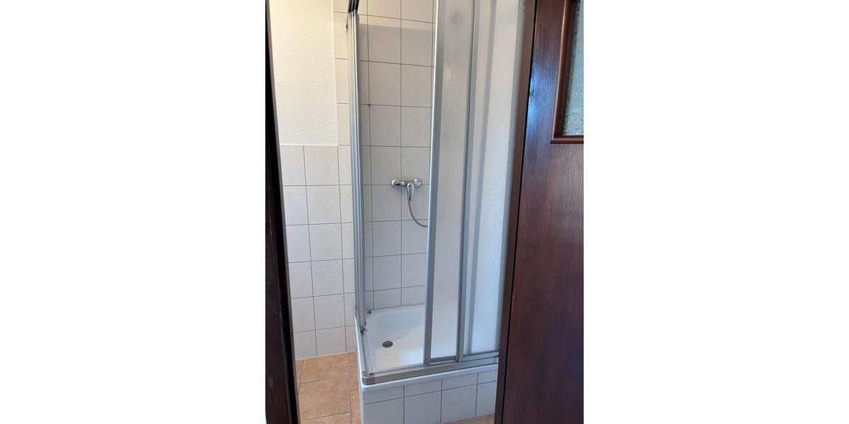 Dachgeschoßwohnung Wesenberg - 2 Zimmer, 49 m&sup2;, 320&euro; | Angebot:25821802