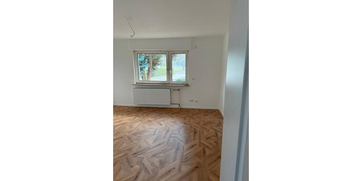 Erdgeschoßwohnung Friedberg (Hessen) - 3 Zimmer, 90 m&sup2;, 1.350&euro; | Angebot:24672546