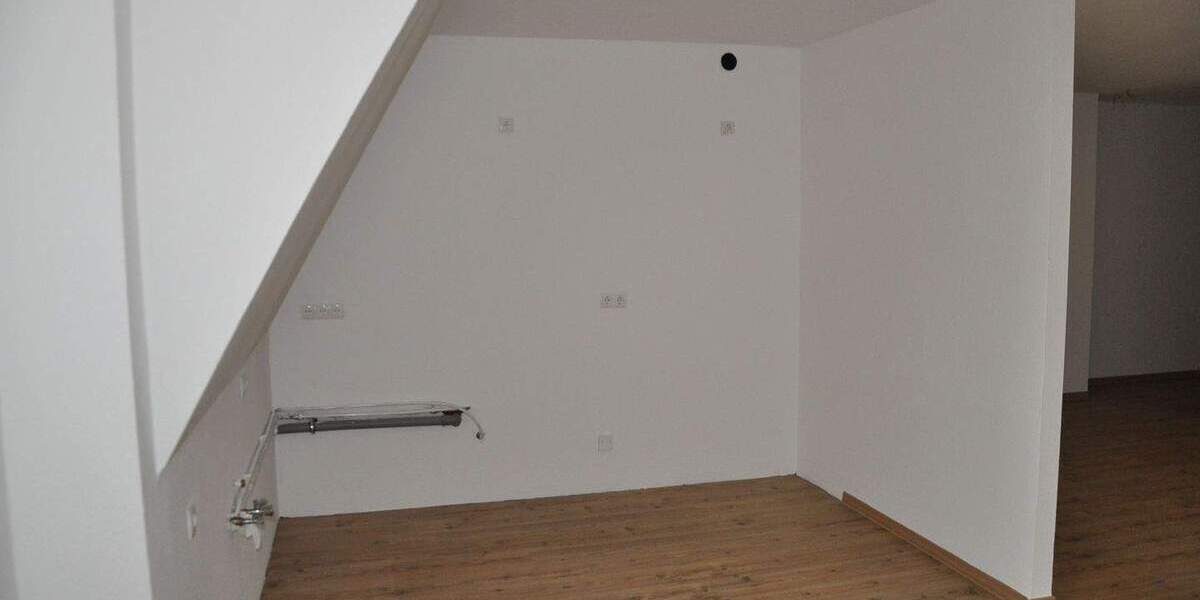 Etagenwohnung Stralsund Altstadt - 2 Zimmer, 105 m&sup2;, 985&euro; | Angebot:25682085