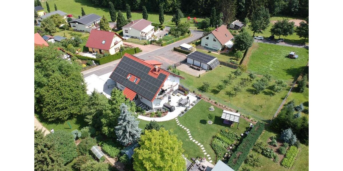 Mehrfamilienhaus, Wohnhaus Döbeln - 8 Zimmer, 200 m&sup2;, 2.500&euro; | Angebot:25612550