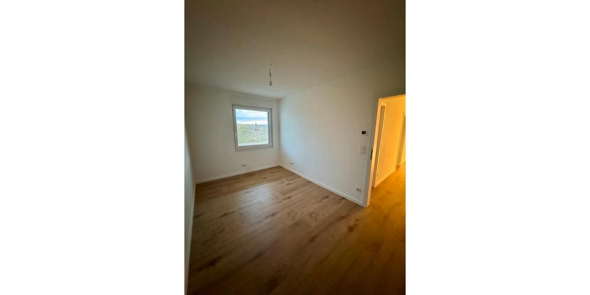 Erdgeschoßwohnung Warstein - 3 Zimmer, 81 m&sup2;, 900&euro; | Angebot:25964963