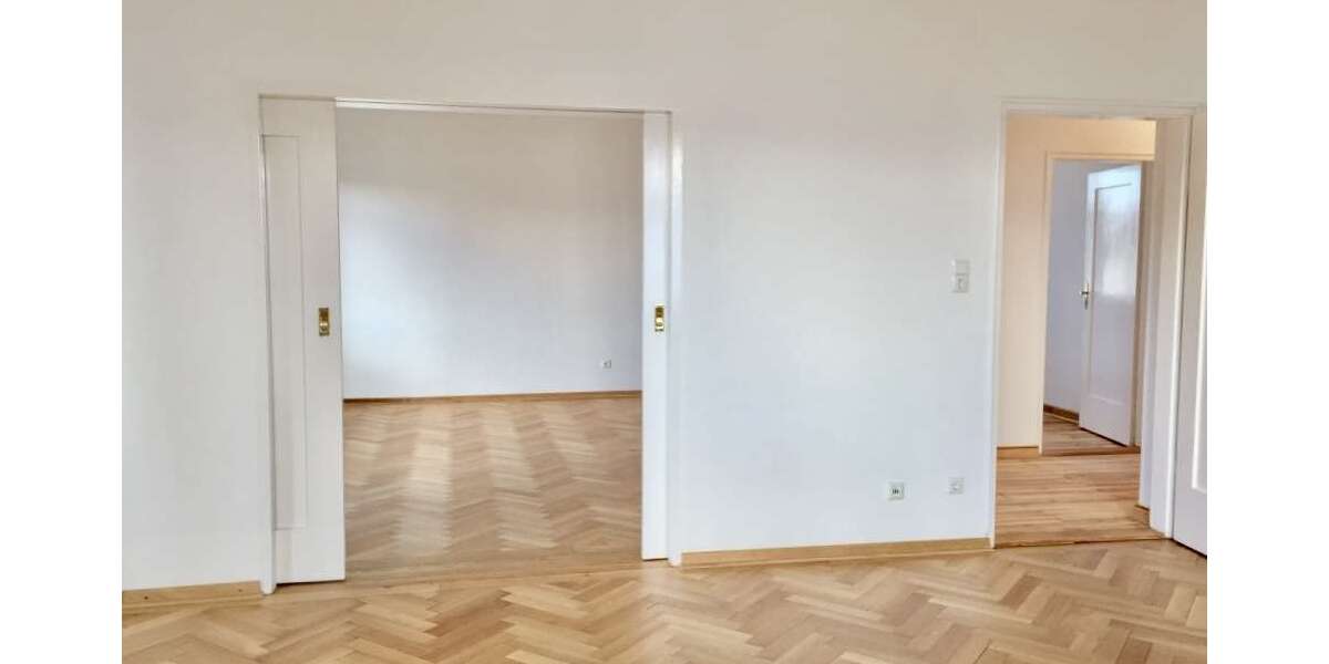 Etagenwohnung Murnau am Staffelsee - 5.5 Zimmer, 150 m&sup2;, 2.200&euro; | Angebot:27222405