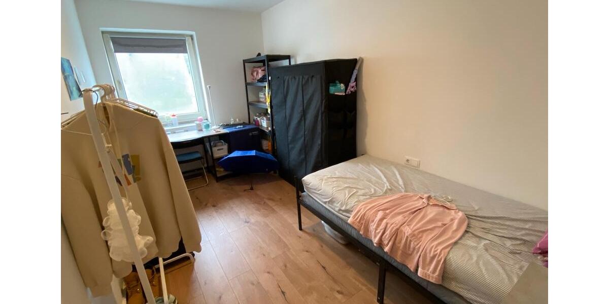 Wohnen auf Zeit Bonn Hardtberg - 3 Zimmer, 15 m&sup2;, 530&euro; | Angebot:26537220