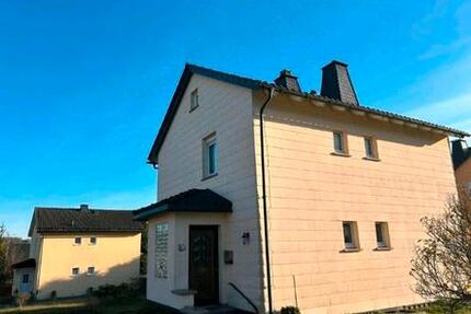 Haus Teuschnitz - 6 Zimmer, 120 m&sup2;, 880&euro; | Angebot:26113052