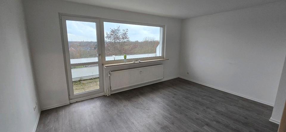 Renovierte 3.5 Zi Whg m Balkon 3 zimmer