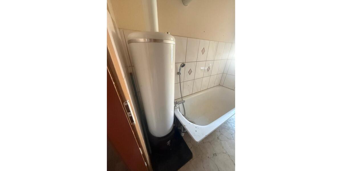 Erdgeschoßwohnung Naumburg (Saale) - 3 Zimmer, 60 m&sup2;, 180&euro; | Angebot:26689262