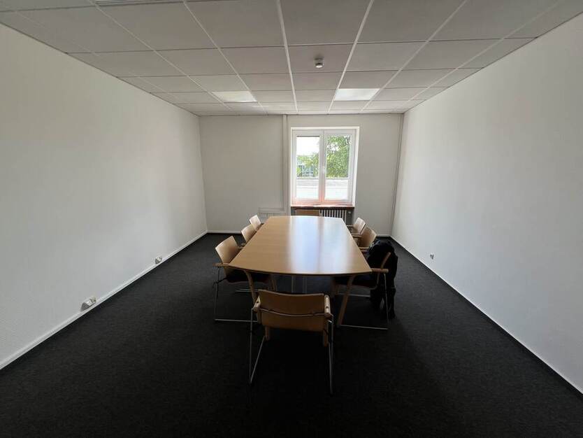 Büros zur Miete: von 208 m² bis 1.011 m² zimmer